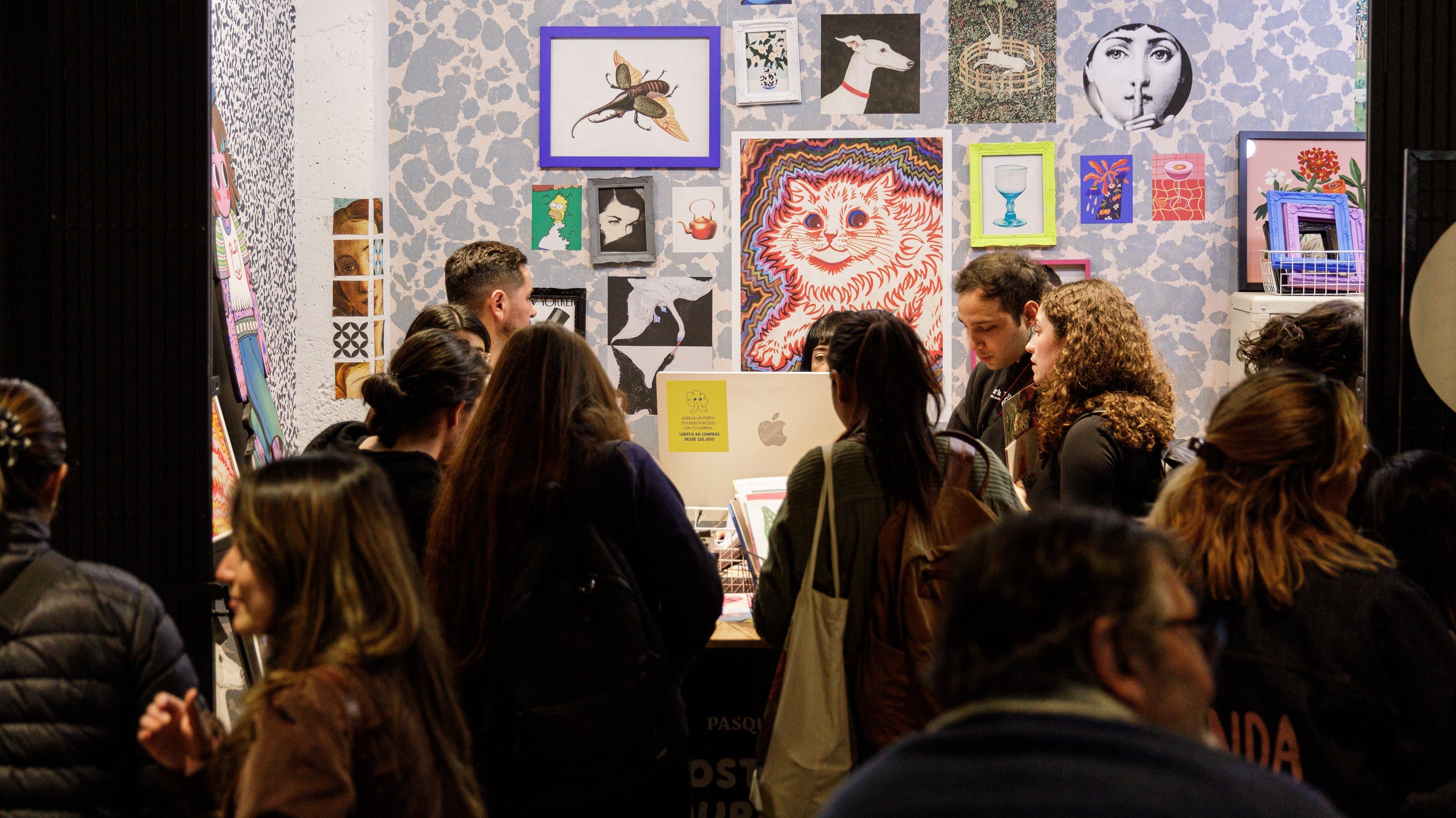 Café, música y pósters: Así se vivió el primer Café Arte Party de Tienda Pasquín