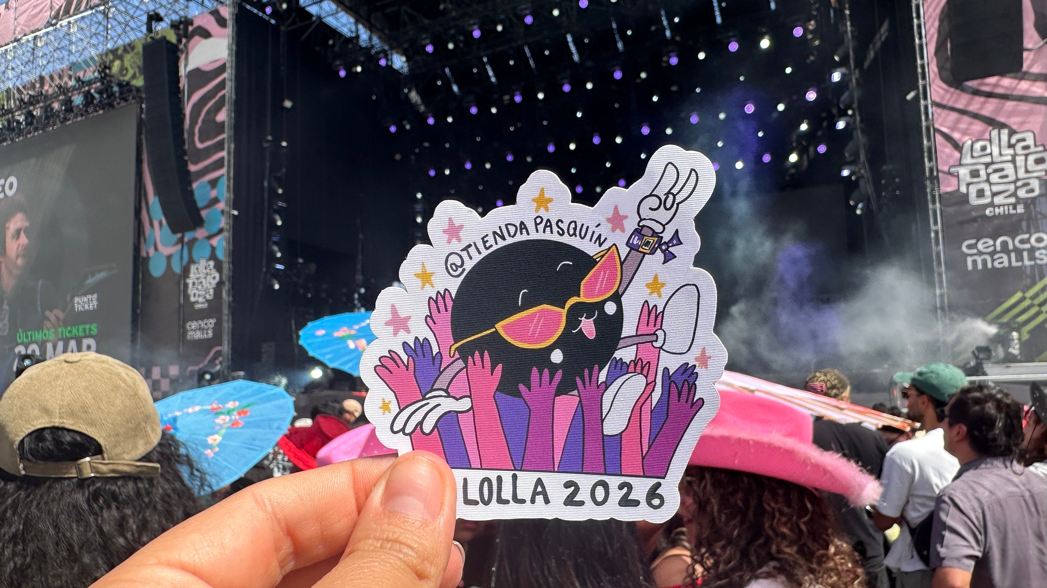 Tienda Pasquín en Lolla Market: fan art, stickers removibles y activaciones en Lollapalooza Chile 2026