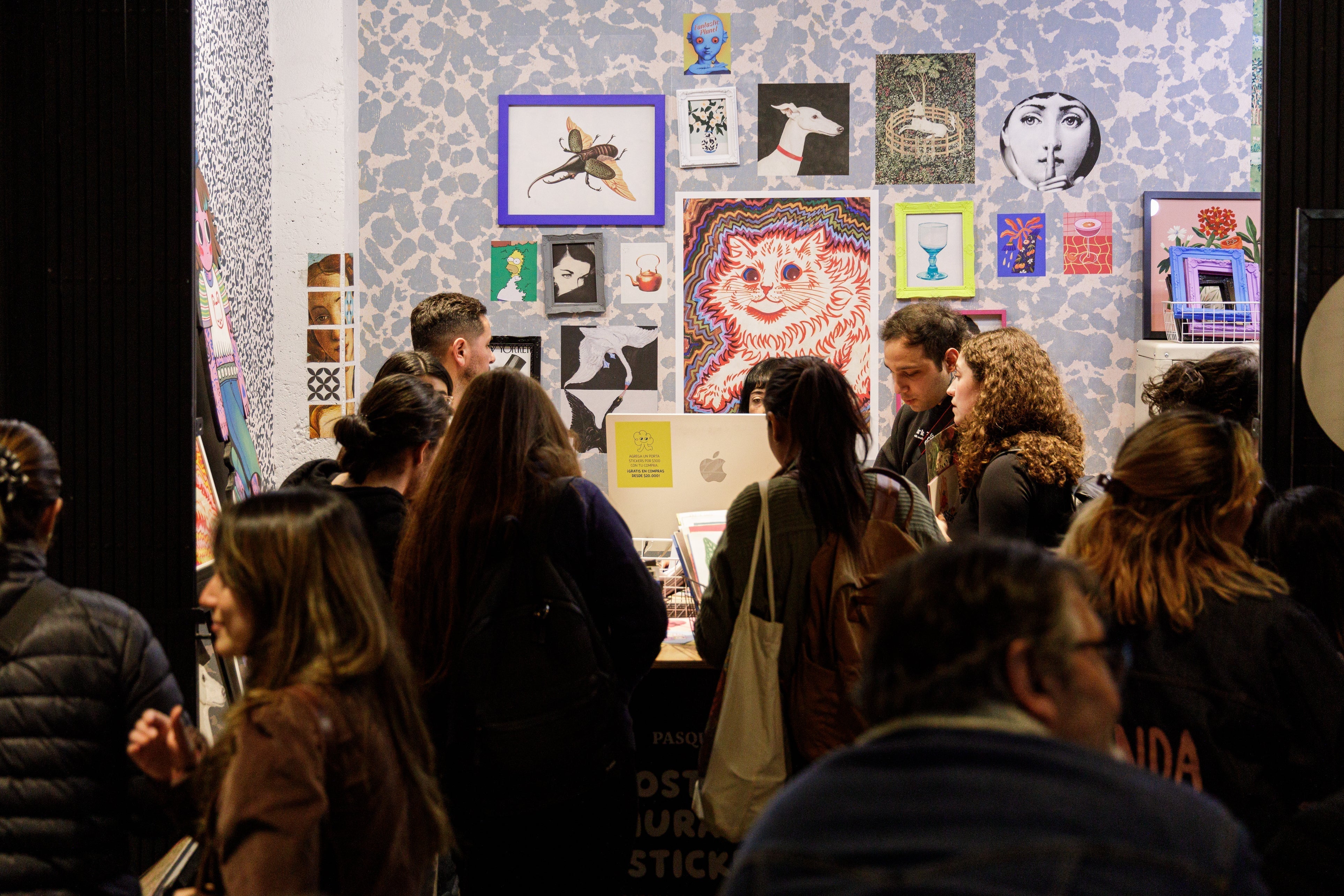 Café, música y pósters: Así se vivió el primer Café Arte Party de Tienda Pasquín